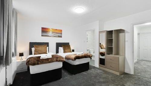 Roomy 3 bedroom house, 2 baths - Foto 4