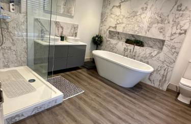 Historic Charm: *Perfect For Group Getaways* - Photo 23