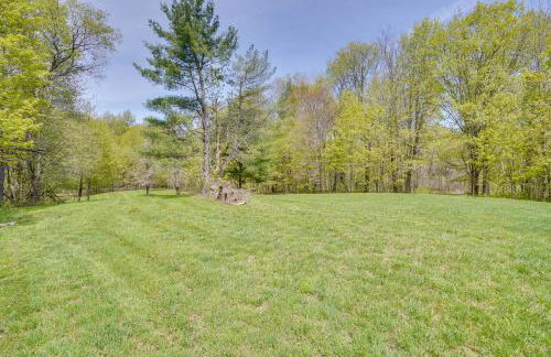 Cozy Upstate New York Getaway with Fire Pit! - Foto 23