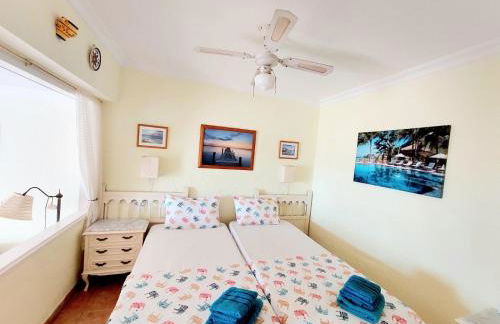FIRST LINE Villa Floor Studio Apartment with amazing sea view Air Conditioned just 50m from the beach - Foto 12