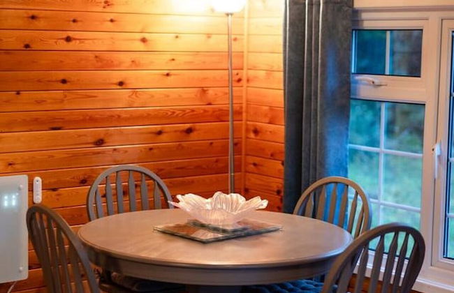 Cozy Log Cabin 346 - Rural Mid Wales - Photo 7