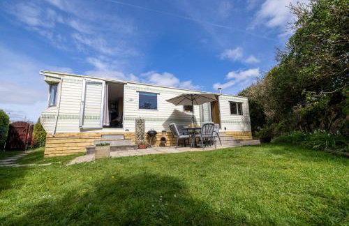 1 Bed Caravan Sleeps 2 -Dog Welcome -Free Parking - Photo 19