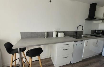 Studio NEUF et élégant avec CLIM - Photo 8