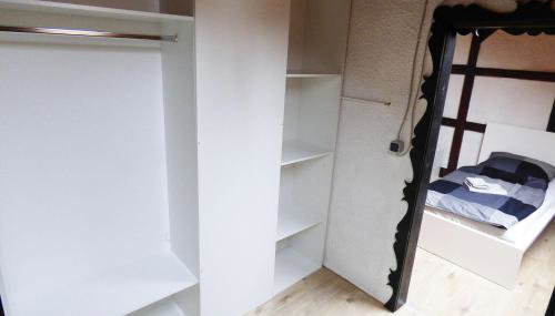 Work&Stay Apartments Hellenthal - Photo 5, wardrobe