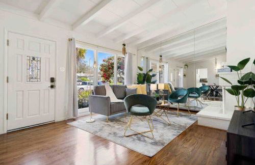 Mid Century Garden View Home Parking - Foto 14