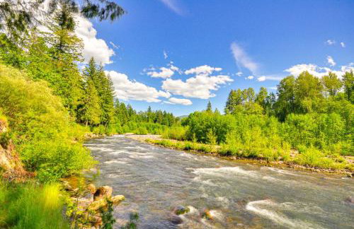 Steps to River! Rhododendron Family Retreat - Foto 30