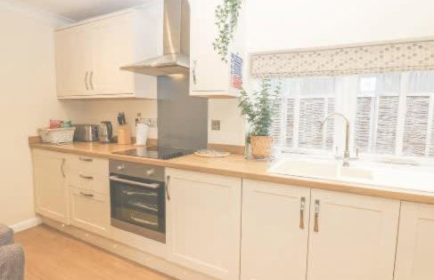 Walworth Castle Cottage - Photo 7