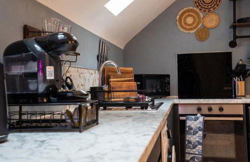 Upbeat Jungle Loft Apartment - Foto 6