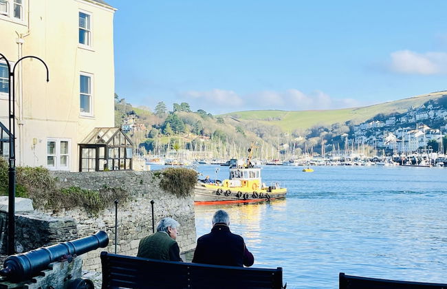 Two Guns in Kingswear - Foto 52