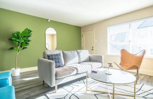 Stylish King 1BR 8 Min to Downtown Pool Gym & Parking 04 - Foto 9