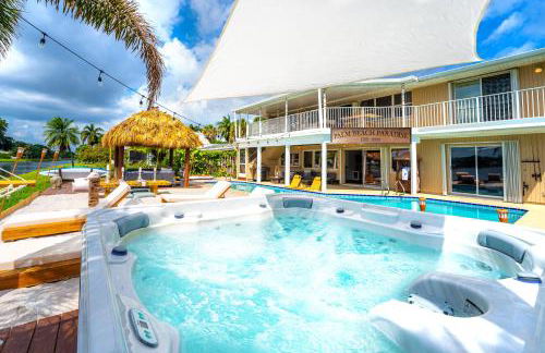 Waterfront Villa with Beach, Pool, Cinema, Game Room and Tiki - Foto 41