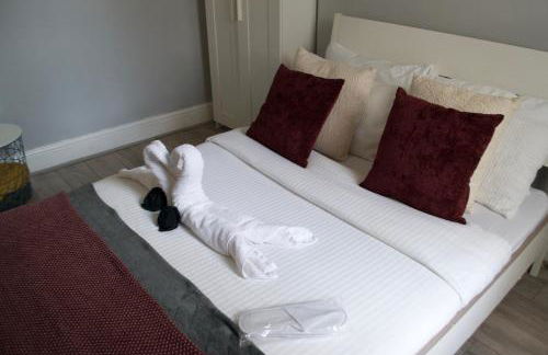 Stylish 2-Bed Garden Flat, 5 Mins to Brixton - Photo 80