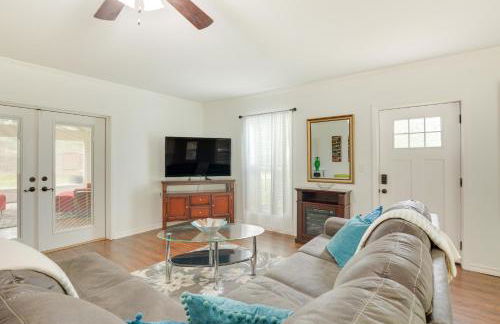 Rogers Vacation Rental about 7 Mi to Downtown - Foto 5