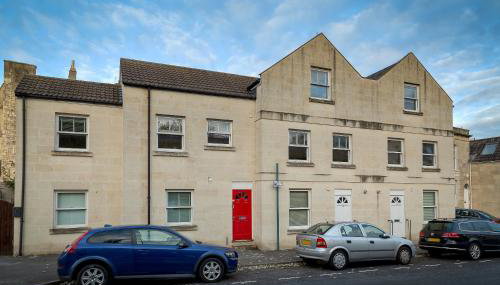 Bath Breaks Apartments - Photo 2