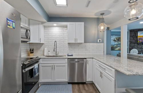 Our Cove Retreat - Perfect for Wave-Free Swimming, Tanning & Prime Location Fun! - Foto 14