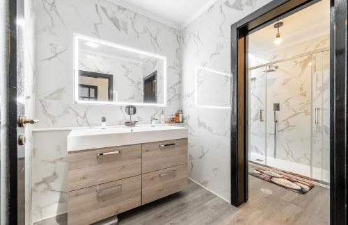 Extravagant 5-Bedroom Mansion - Foto 38