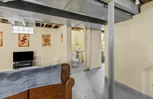 Game House in Royal Oak with Tiki Hut Dog Friendly - Foto 35