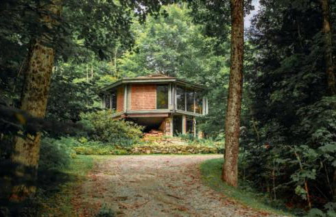 Imaginative Octogonal Glass Treehouse on Seven Private Acres near Great Barrington, MA - Foto 28