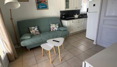 La Discrète toute équipée avec piscine - Foto 5