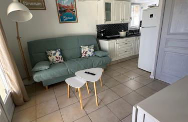 La Discrète toute équipée avec piscine - Foto 5