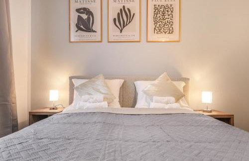 cruwzo I Modern Centrally Located Apartment with Parking Modern Centrally Located Apartment with Parking - Photo 14