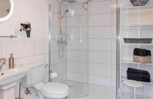 Ziegenmarktidylle im zweitältesten Haus von Röbel - Foto 5