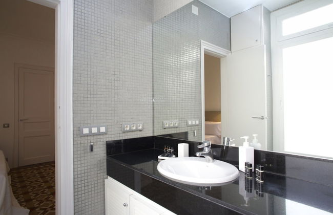 BarcelonaForRent The Claris Suites - Photo 28