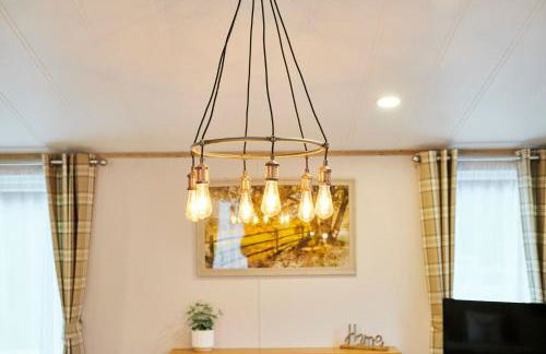 Cherry Lodge with Hot Tub - Foto 15