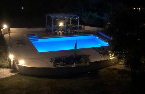 Holidayhome with bar and swimming pool - Foto 35