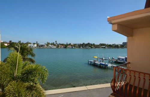 Westwinds Waterfront Resort - Foto 22