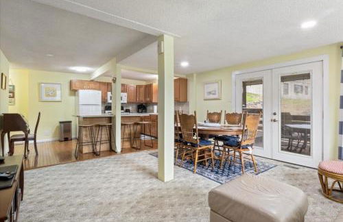 Lakefront Escape, Sunrise Views, Boat Slip & Community Dock Access - Foto 12