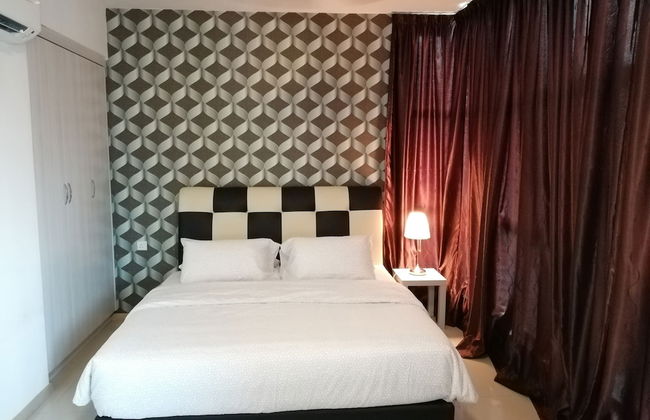 Lawang Suite 1 Bedroom Corner Apartment - Photo 7