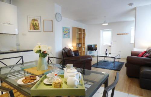 Inglenook House - Photo 8