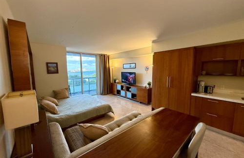 Luxury Building with Ocean Views in Downtown - Foto 2