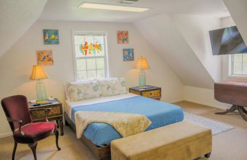 Robin's Nest- Private Suite on Elegant Grounds - Foto 1