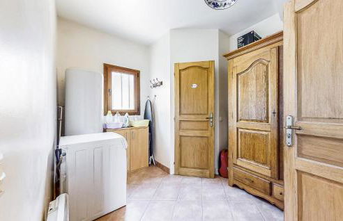 3 Bedroom Nice Home In Lainsecq - Foto 15