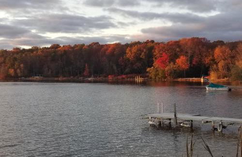 Serenity and Fun all in one in this Cozy Pocono Cabin - Foto 50