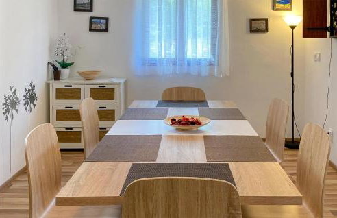 Amazing Home In Starigrad With Wifi - Foto 16