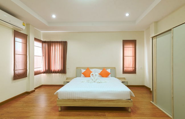 June Pool Villa - Photo 4