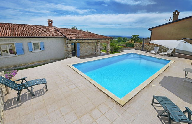 Authentic Holiday Home With Private Pool & Covered Terrace - Foto 9