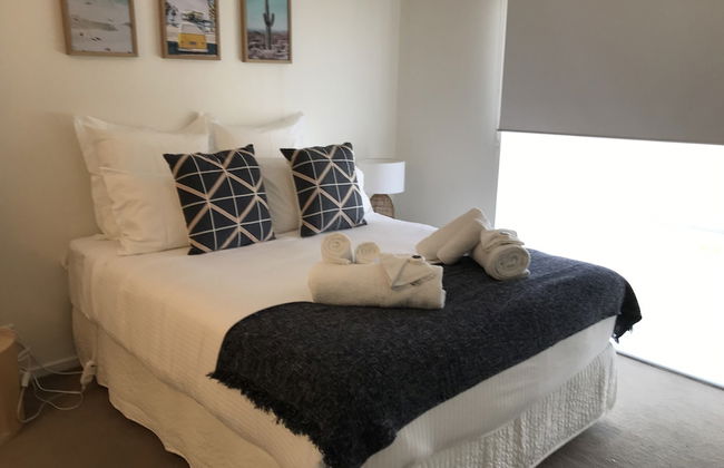 Bay Views Beach Surfing Fishing Boating - Photo 2