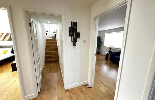 Hutchcomb Villa, 4 Bed Luxury House,Oxford+Parking - Foto 39