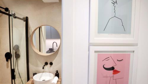 Art Corner - Boutique Artist's Apartment - Photo 2, towels