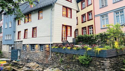 Monschau-Auszeit: Historisch wohnen direkt am Bach - Foto 4, Garden, Garden view