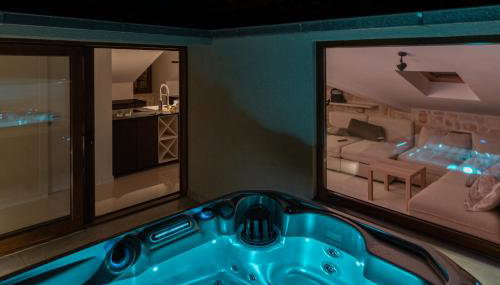 Charming stone apartment with jacuzzi in center of Omiš - Foto 3