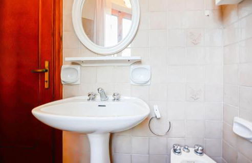 6 Bedroom Stunning Home In Monticello Amiata - Foto 42