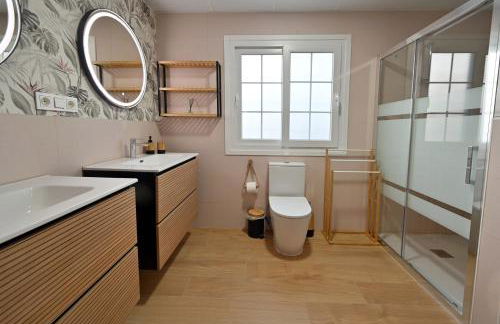 WonderStays Villa Lucía - Photo 18