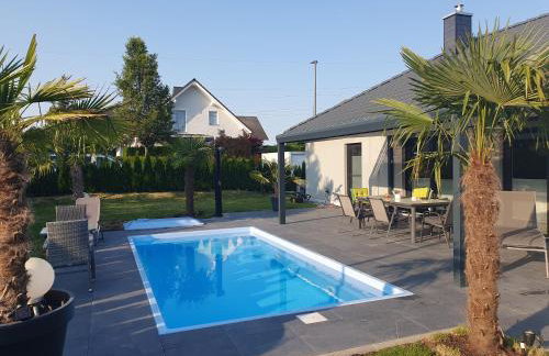 großzügige Unterkunft mit Terrasse - Foto 3