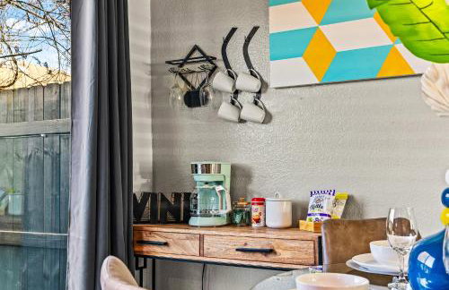 Stylish & Comfy Downtown Gem Irving Parking - Foto 9