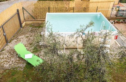 2 Bedroom Amazing Home In Orentano - Foto 2